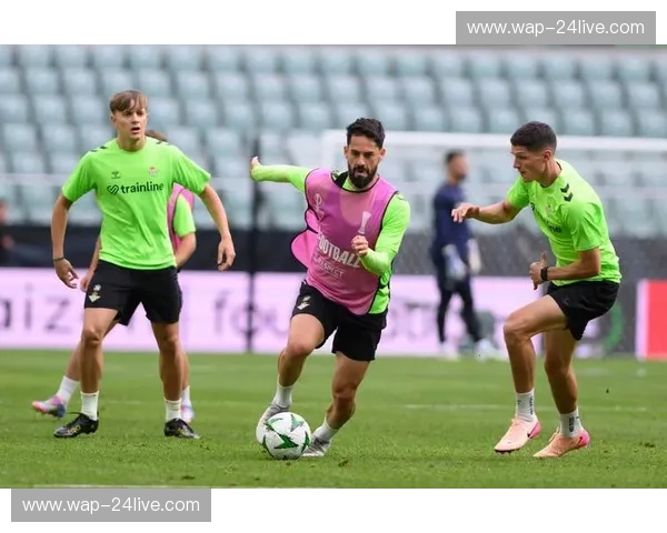 蓝月映射顿涅茨克：当传控美学邂逅铁血矿工的灵魂博弈